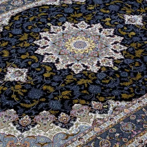 فرش ماشینی چهلستون اصفهان زمینه سرمه ای